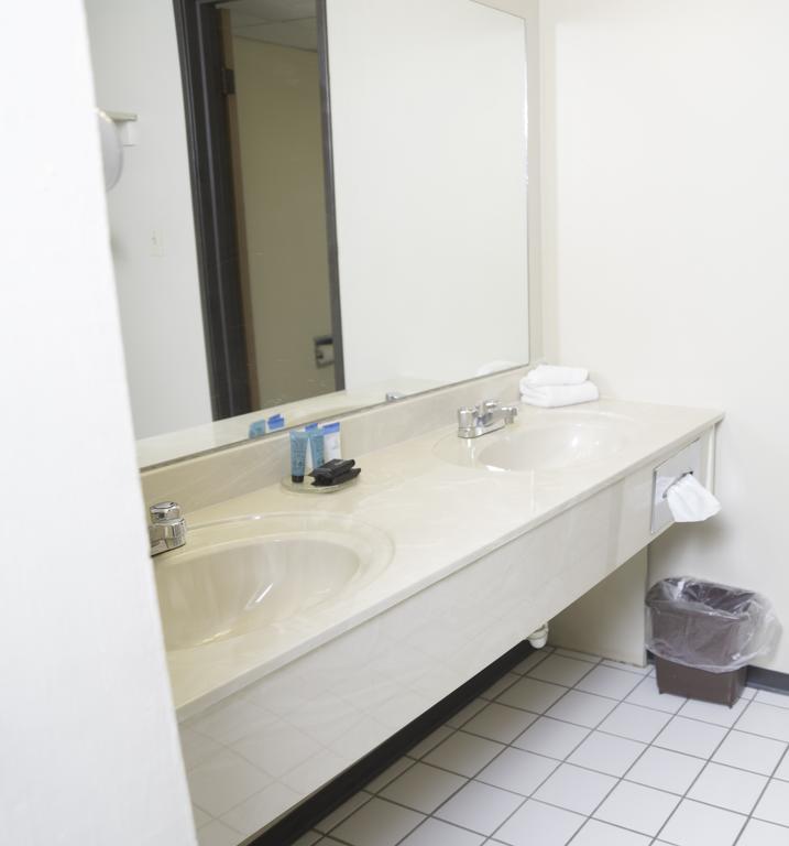 Americas Best Value Inn St. Louis / South Mehlville Exterior photo