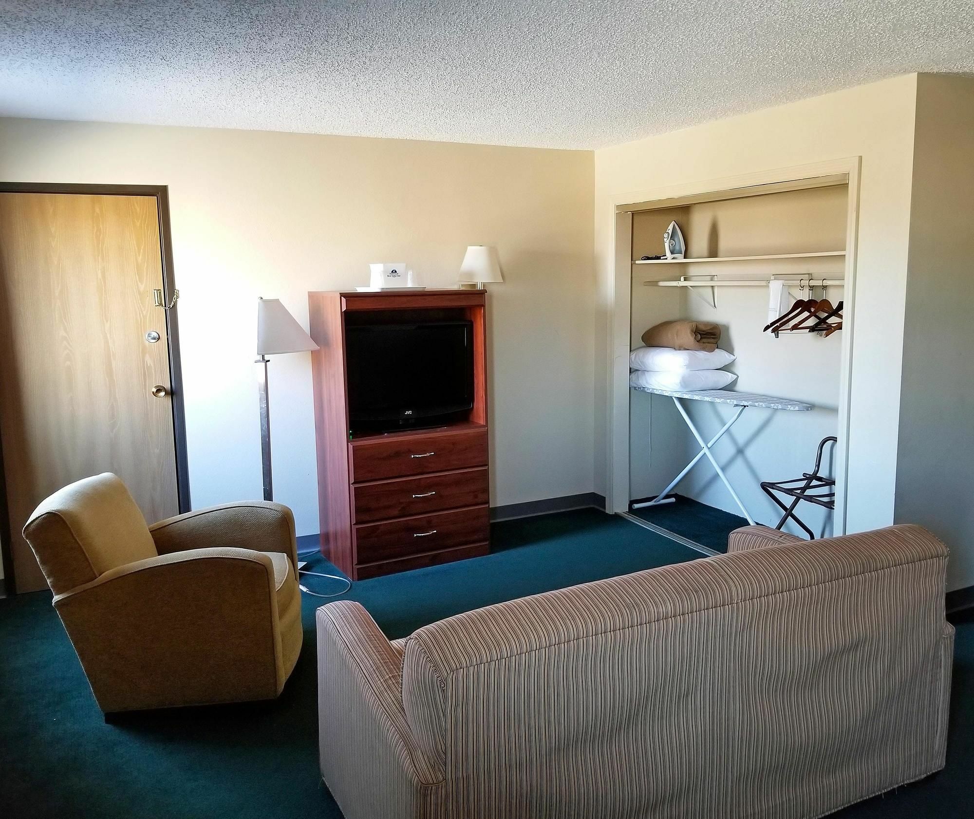 Americas Best Value Inn St. Louis / South Mehlville Exterior photo